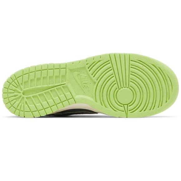 Nike Dunk Low SE GS 'Halloween Cauldron' DQ6215 001 - Picture 5 of 9